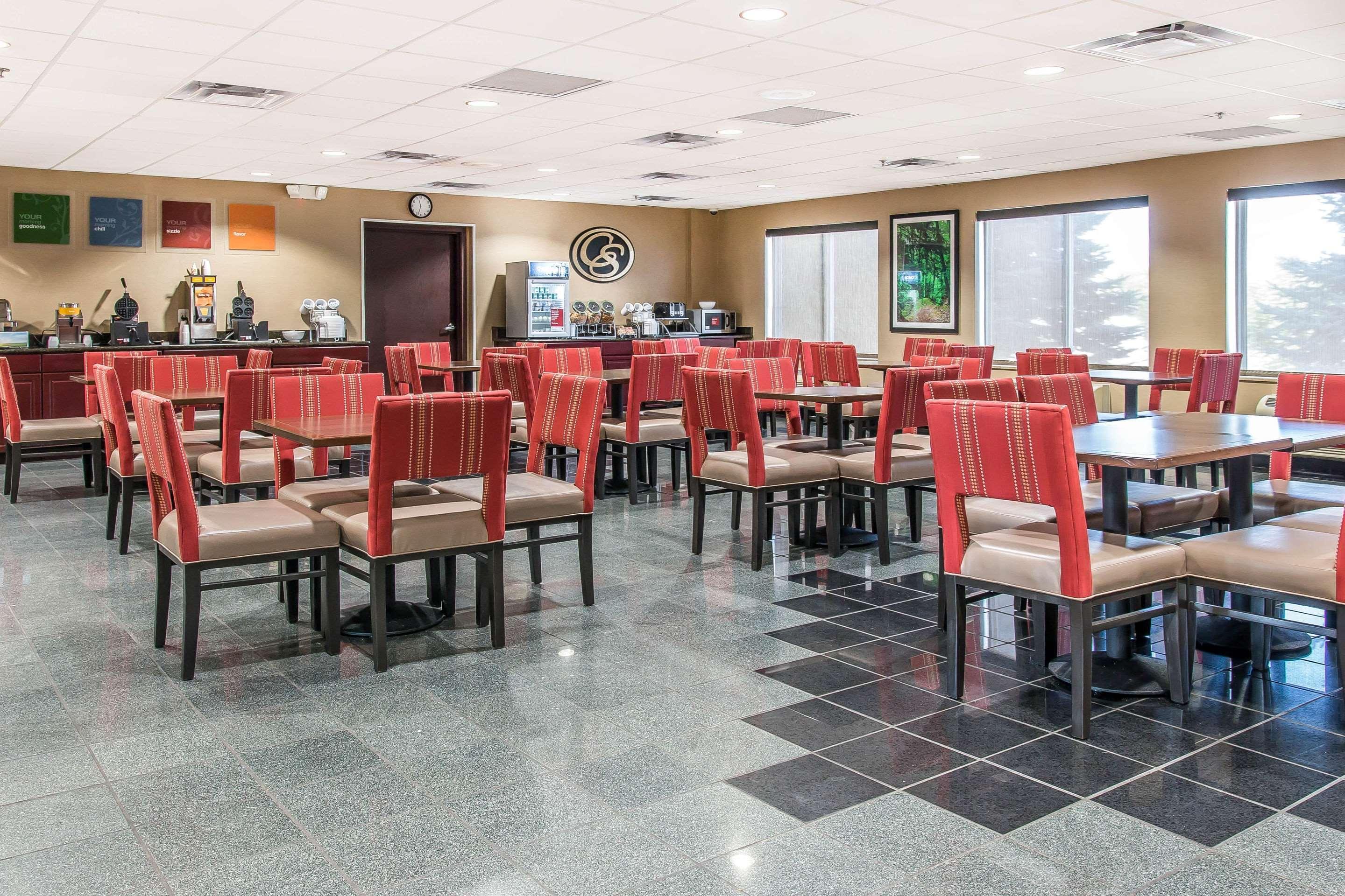 Comfort Suites Wixom Bagian luar foto
