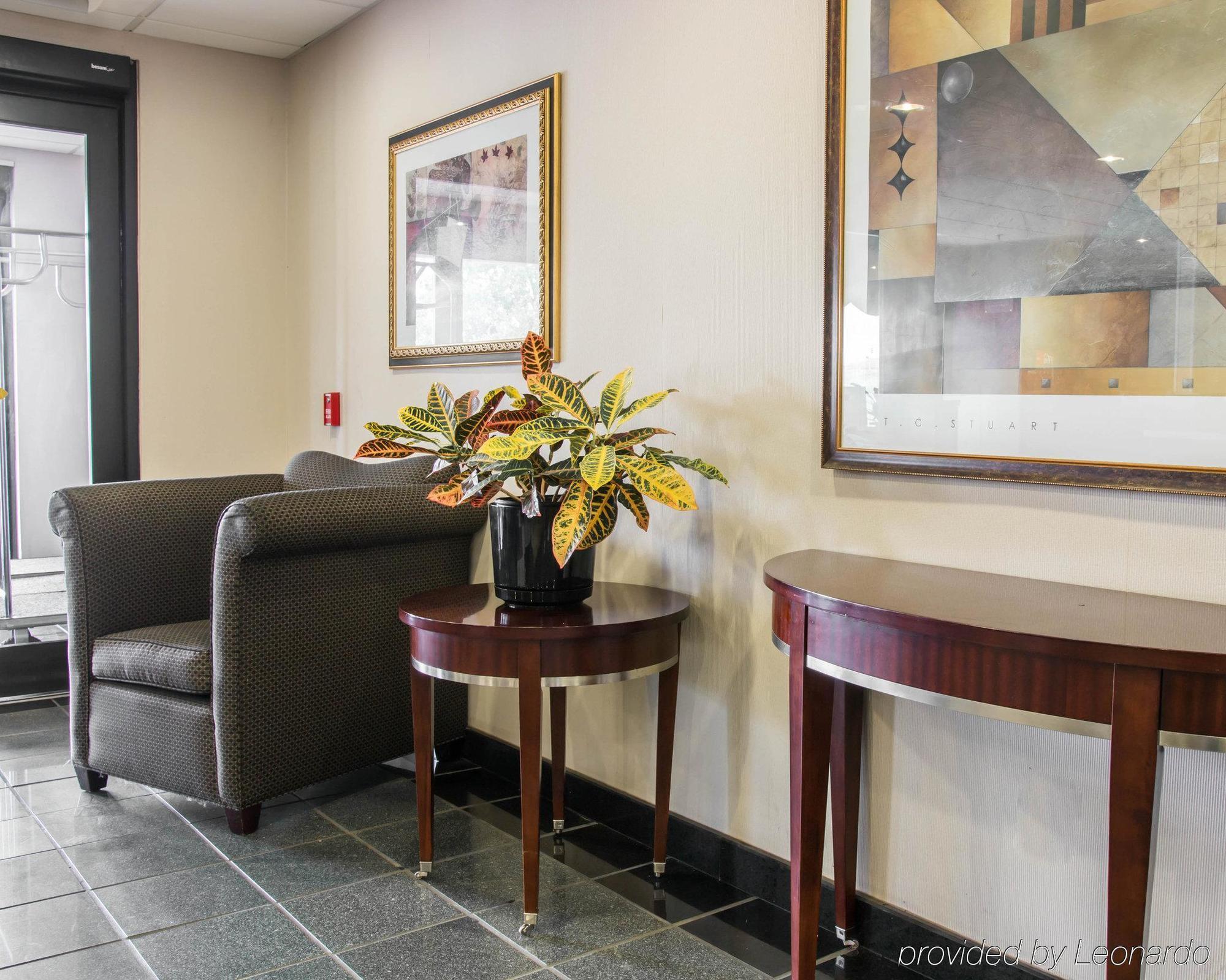 Comfort Suites Wixom Bagian luar foto