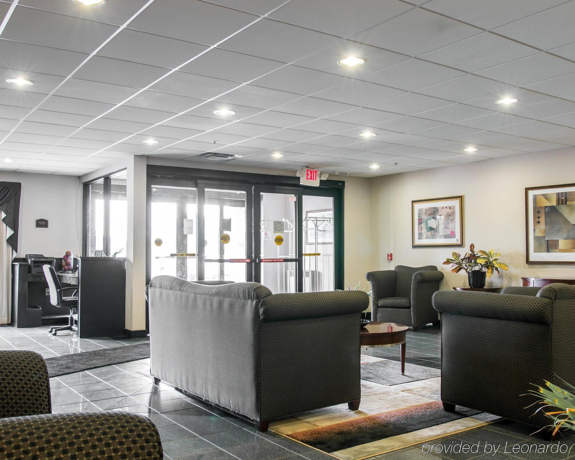 Comfort Suites Wixom Bagian luar foto
